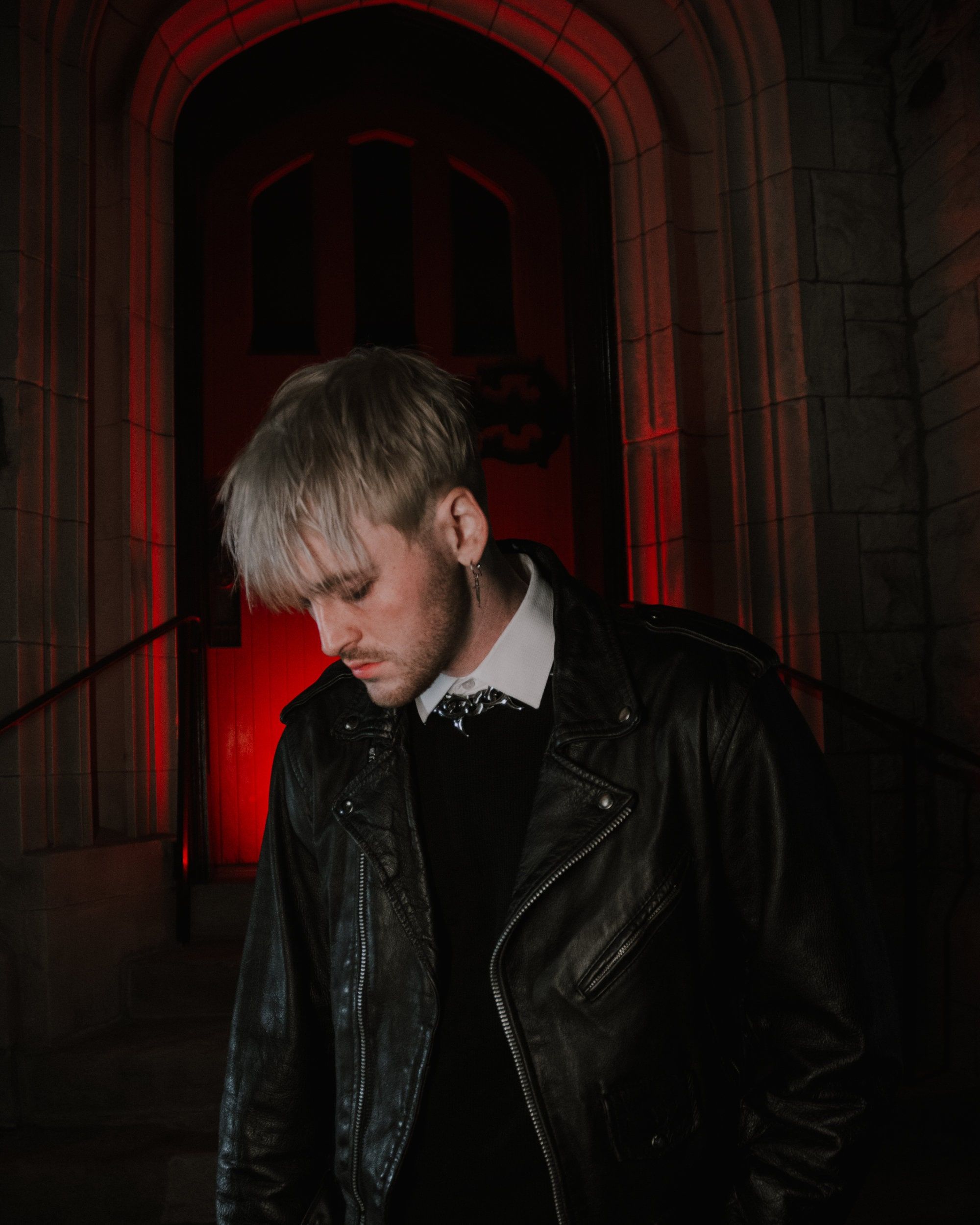 Alternative pop artist Elijah Cruise poses dramatically in promo photo for new single, Vampire U